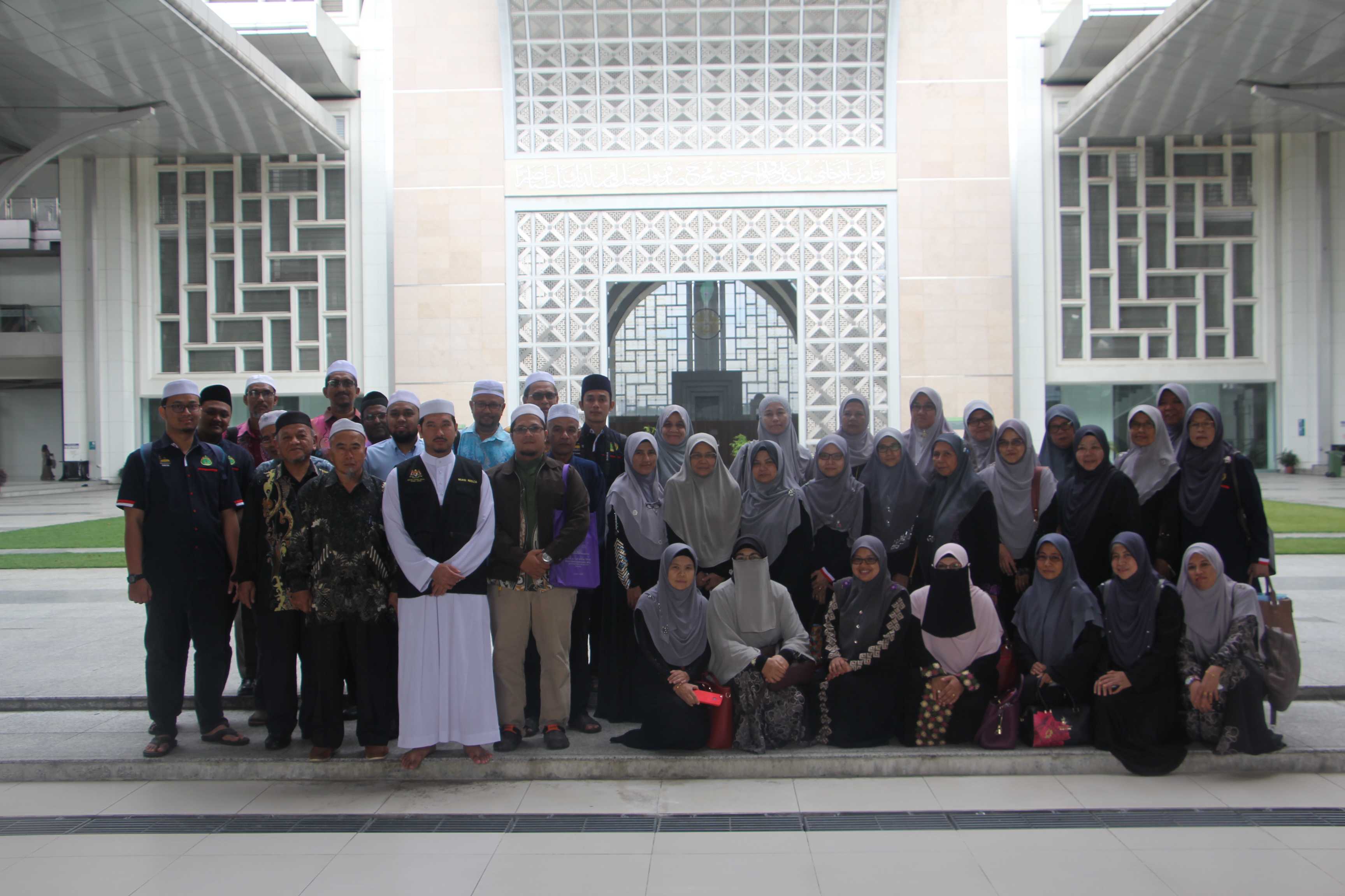Lawatan Jawatankuasa Masjid Bandar Baru Sungai Buloh Ke Masjid Tuanku Mizan Zainal Abidin
